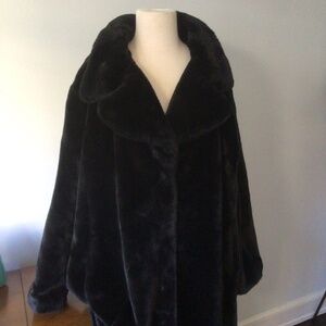 Avec Les Fille Faux Fur Jacket Size 2XL Women’s Black